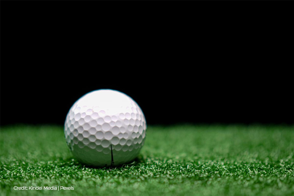 Choose your synthetic grass carefully to ensure a good fit for your putting green